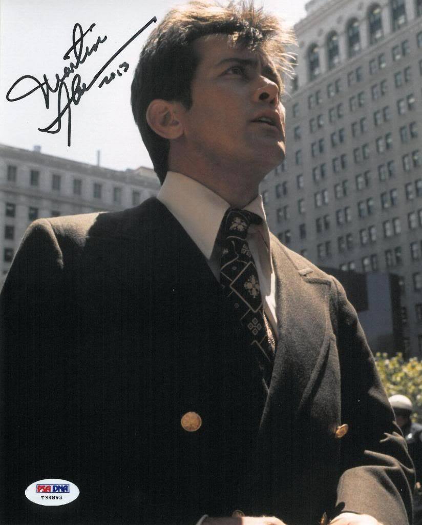 Martin Sheen Signed Authentic Autographed 8x10 Photo Poster painting (PSA/DNA) #T34893