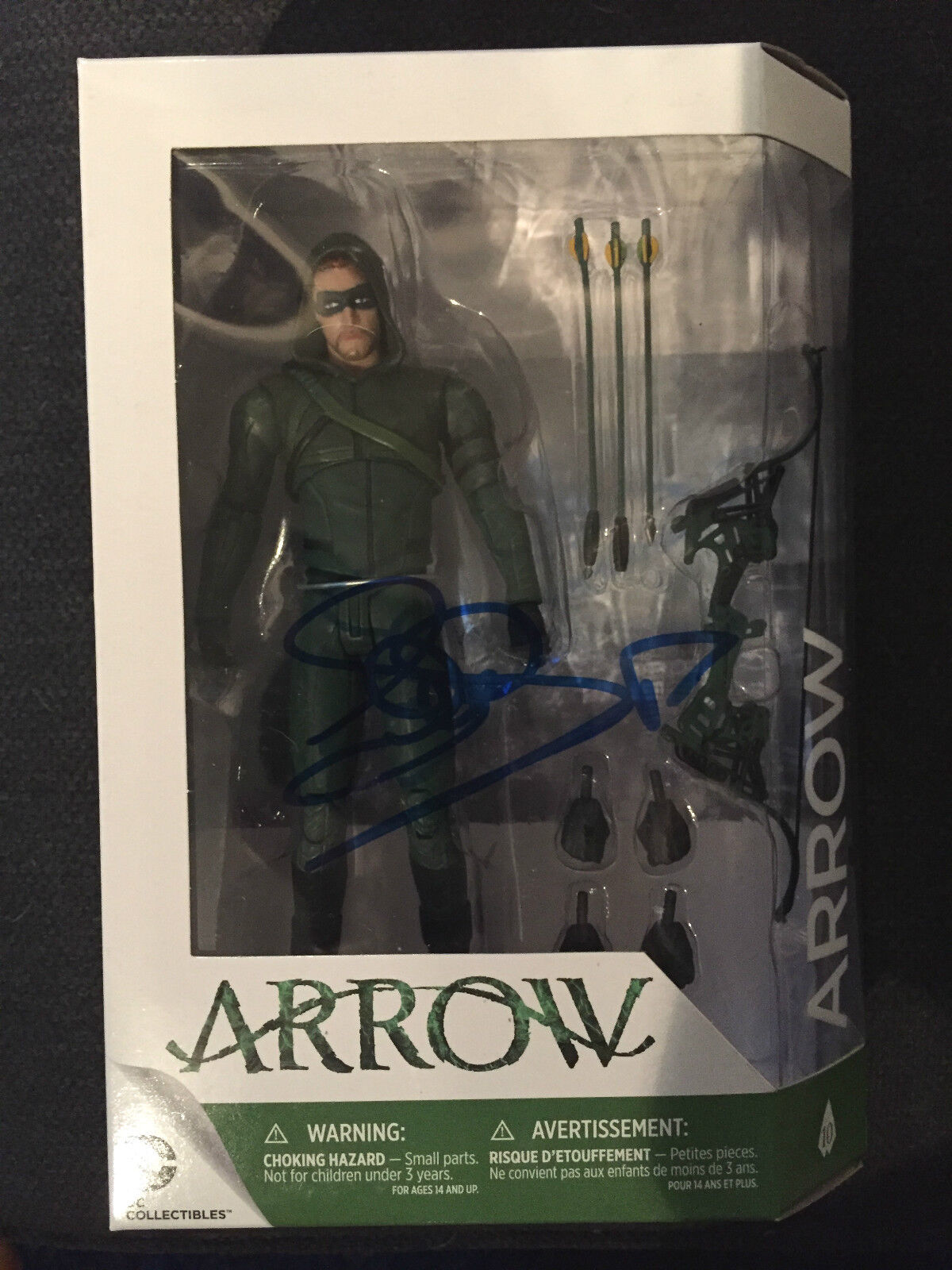 CW Arrow DC Collectibles Stephen Amell Autographed Signed Action Figure COA S5