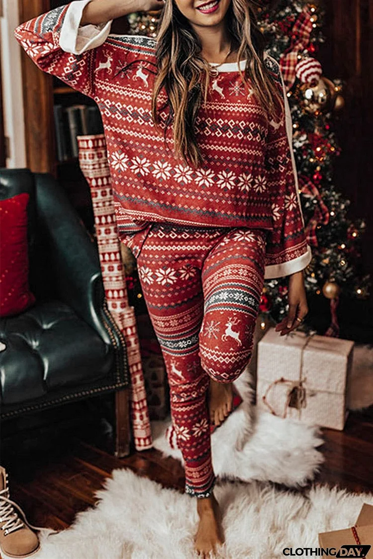 Reindeer Geometric Print Top and Skinny Pants Lounge Set