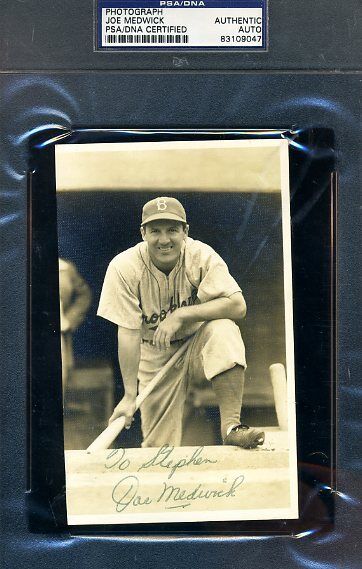 Joe Medwick 1930`s Signed Psa/dna Certified Brace Photo Poster painting Authentic Autograph