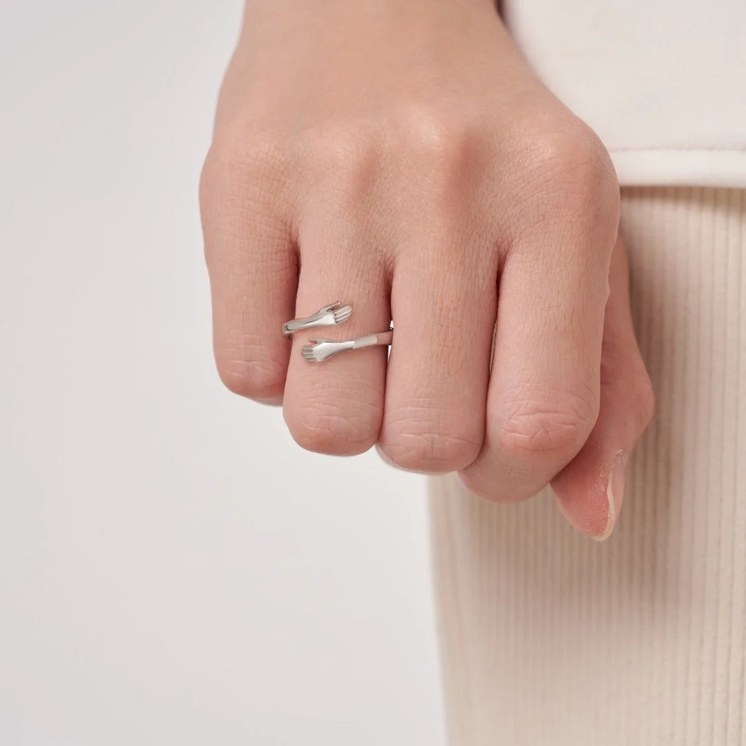Hug Ring