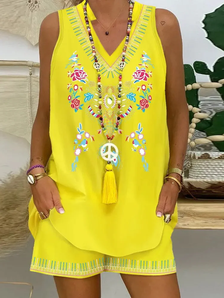 Women plus size clothing Women's Sleeveless Notch V-neck Tribal Floral Print Top & Pockets Design Shorts Set-Nordswear