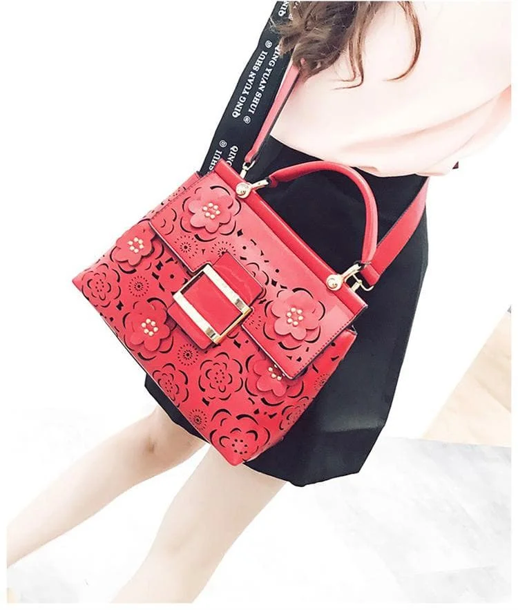 White/Red/Black Sweet Flower Handbag SP1710513