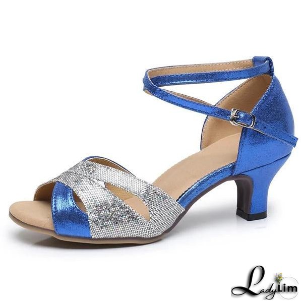 Modern and Comfortable winter Shoes