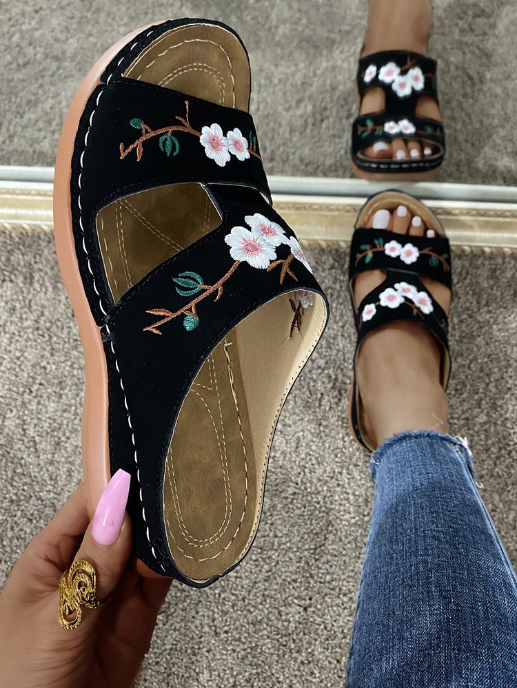 Hollow Flower Embroidered Sandals Wedge Slippers