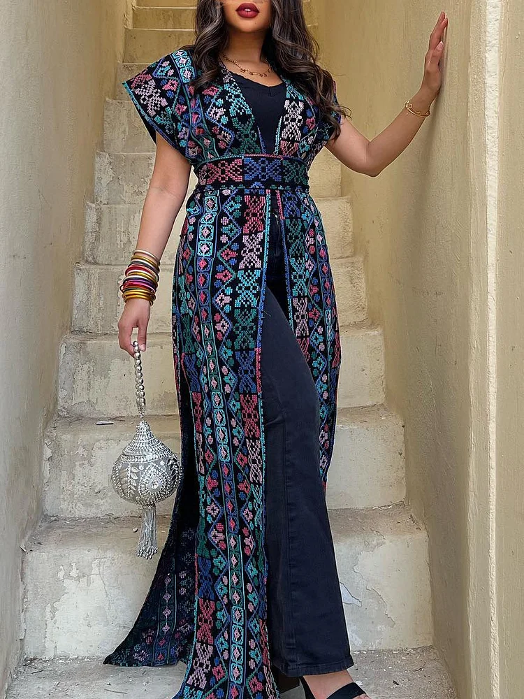 Elegant Geometric Pattern with Belt Abaya