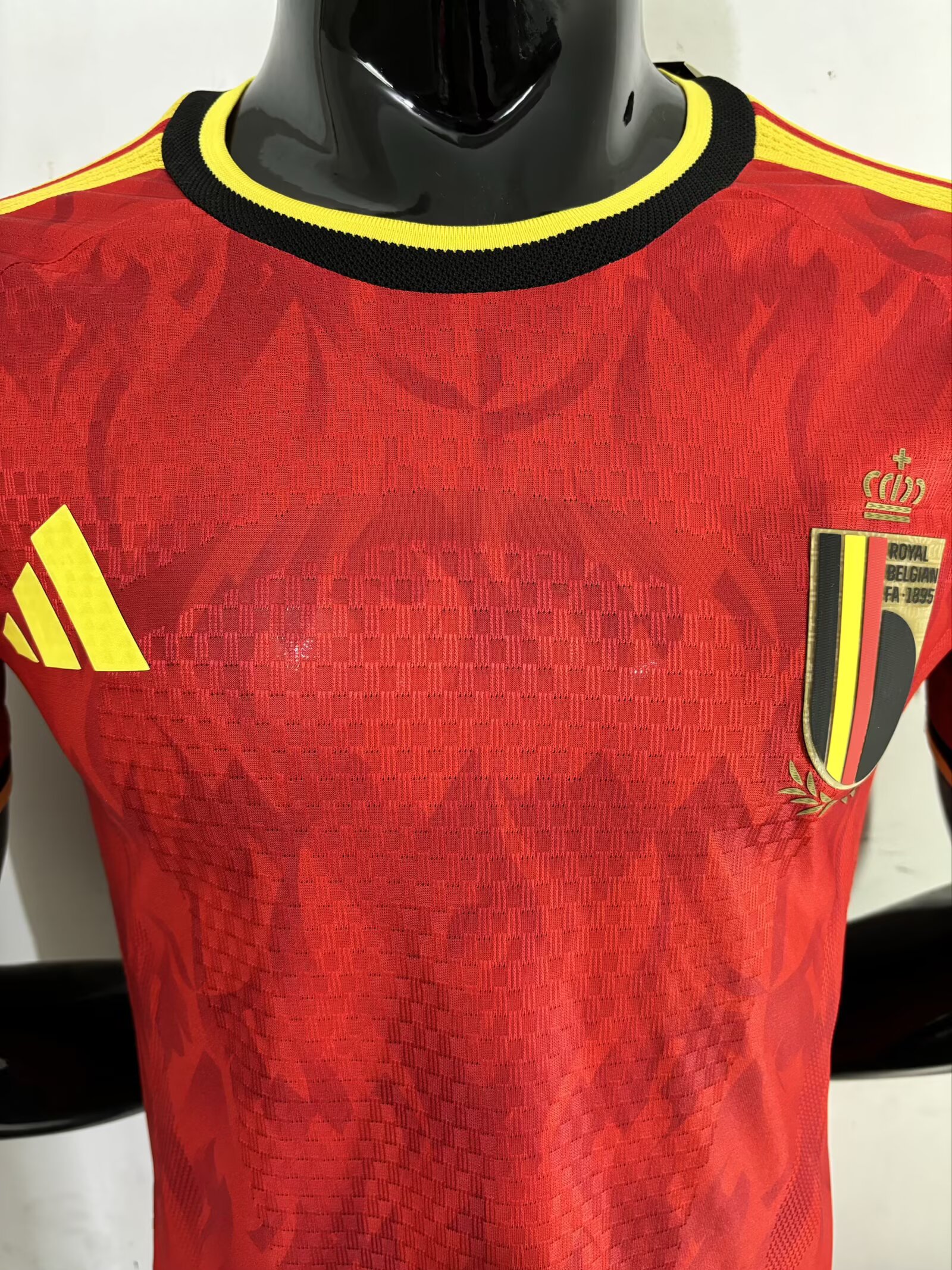 2025/26-BEL-H-PLY-B01912