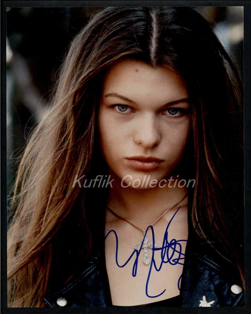 Milla Jovovich - Signed Autograph Color 8x10 Photo Poster painting - Fifth Element