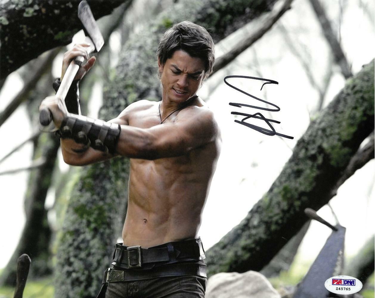 Craig Horner Signed Legend of the Seeker Autographed 8x10 Photo Poster painting PSA/DNA #Z45765