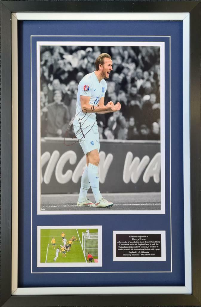 Harry Kane Signed & Framed 16X12 Photo Poster painting Mount England & SPURS AFTAL COA (E)