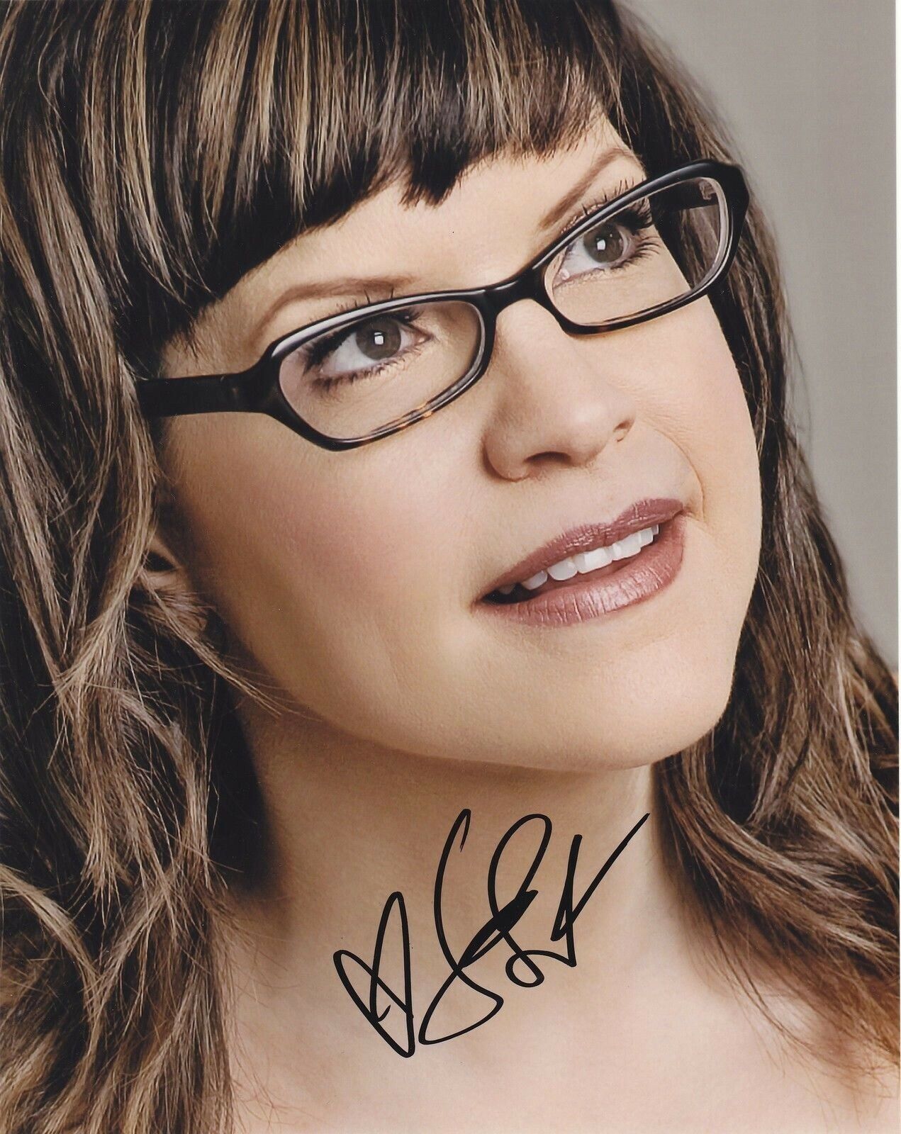 LISA LOEB SIGNED AUTOGRAPH MUSIC 8X10 Photo Poster painting PROOF #2