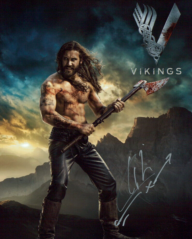 Clive Standen (Vikings) signed 8x10 Photo Poster painting