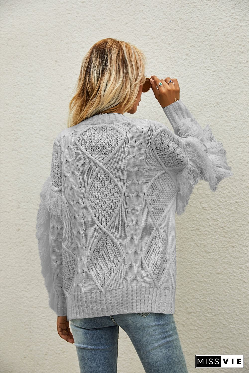 Round Neck Long Sleeve Cable Knit Design Sweater