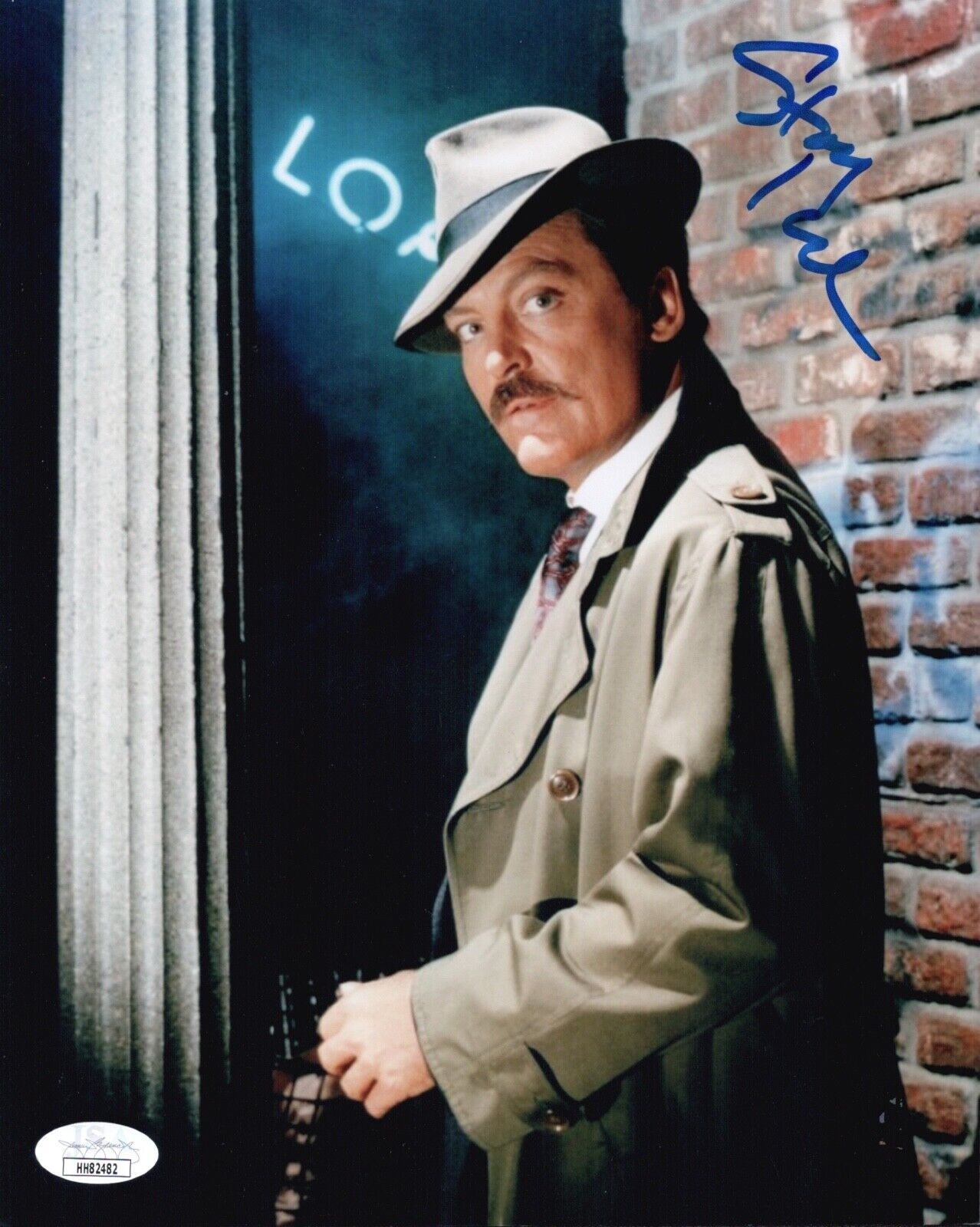 STACY KEACH Signed MIKE HAMMER 8X10 Photo Poster painting In Person Autograph JSA COA Cert