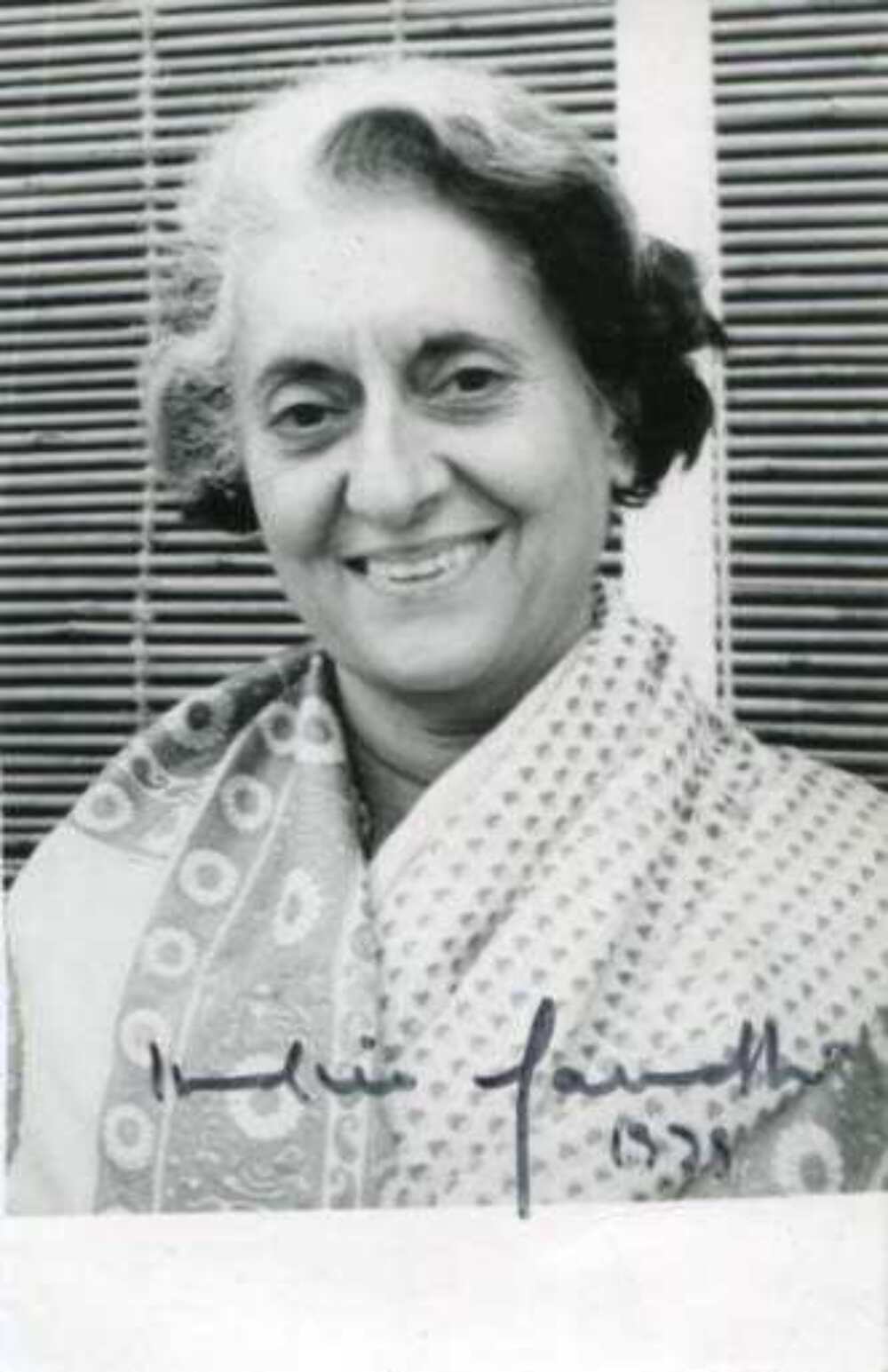 Indira Gandhi INDIA autograph, signed vintage Photo Poster paintinggraph