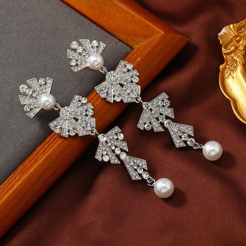 1 Pair Luxurious Minimalist Geometric Inlay Alloy Rhinestones Silver Plated Drop Earrings