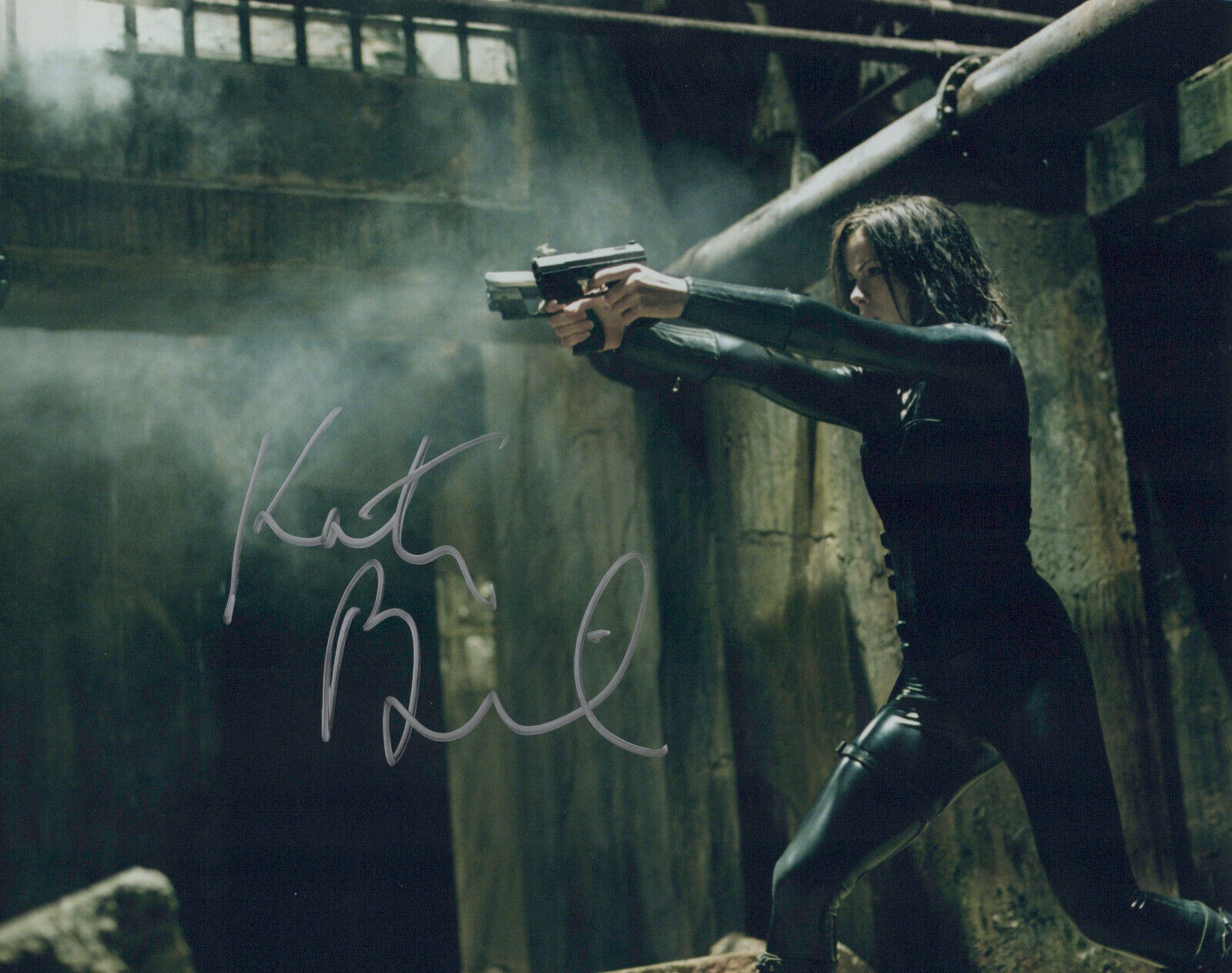 Kate Beckinsale (Underworld) signed 8x10 Photo Poster painting