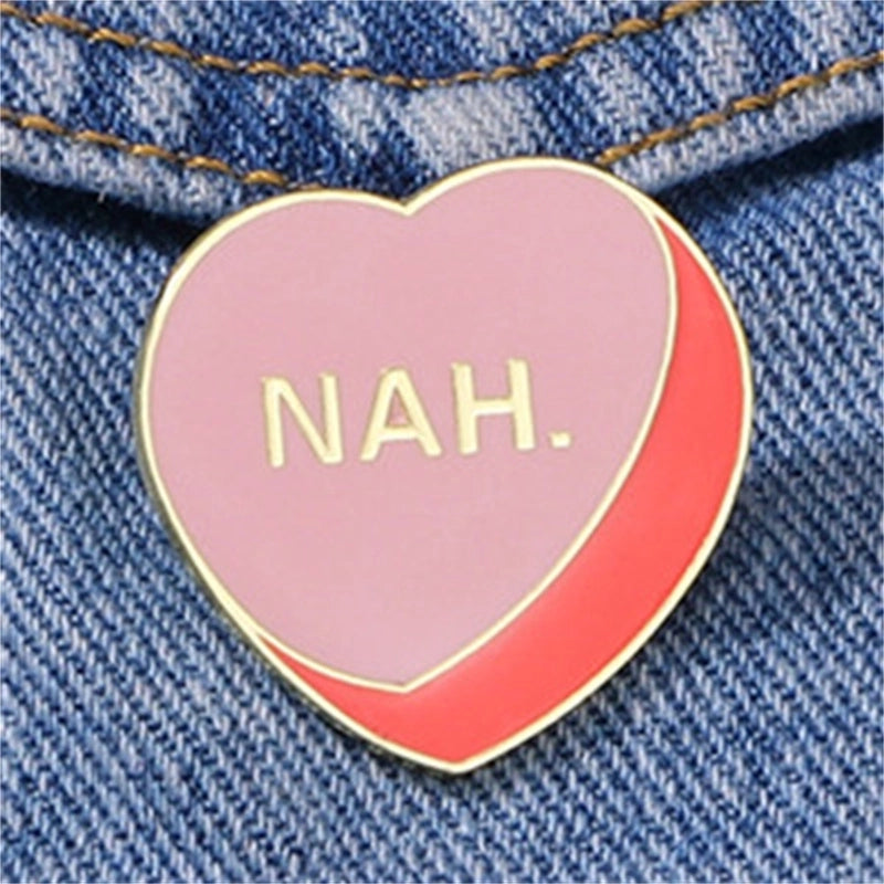 Casual Cute Minimalist Heart Shape Alloy Unisex Brooches