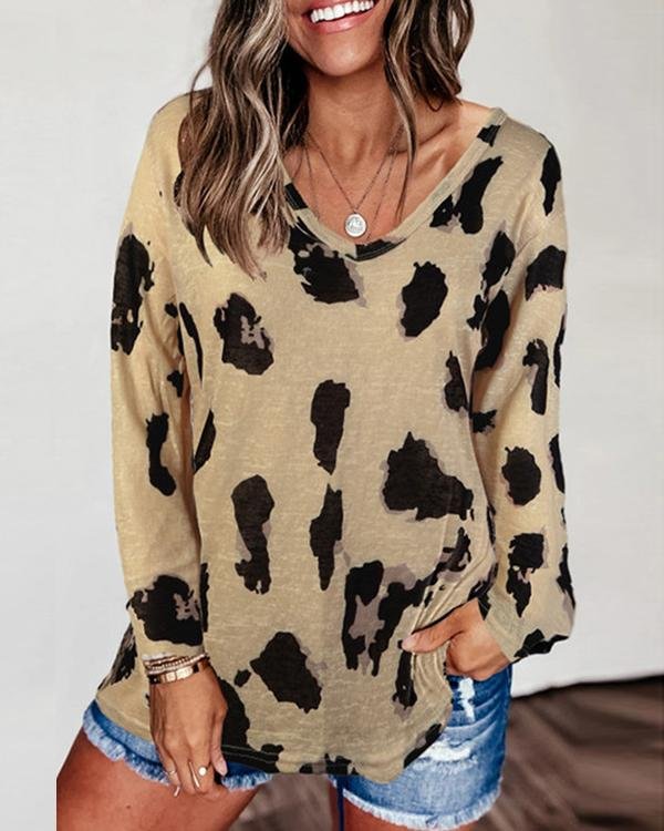 Plus Size V Neck Long Sleeves Leopard Pullover Tops