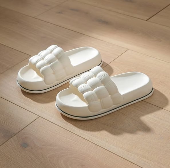 Super soft slippers with thick soles