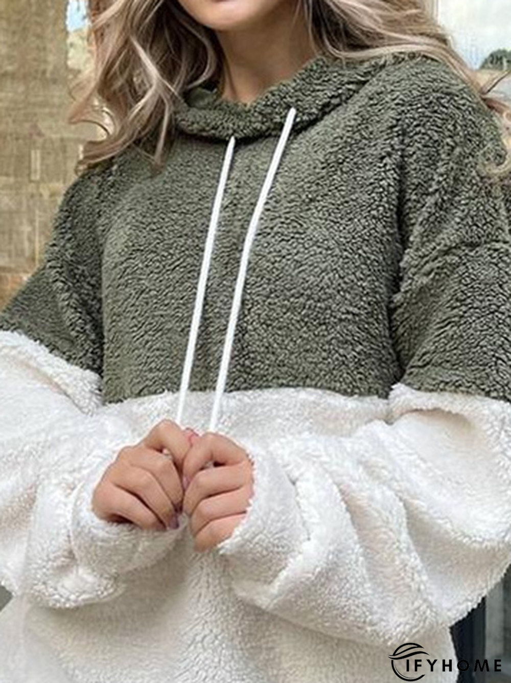Casual Fluff/Granular Fleece Fabric Color Block Sweatshirt | IFYHOME