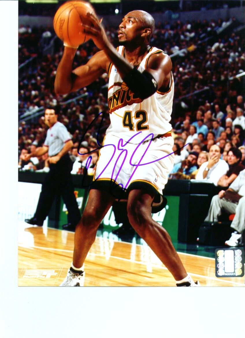 Signed/Autograph Vin Baker Sonics Autographed 8x10