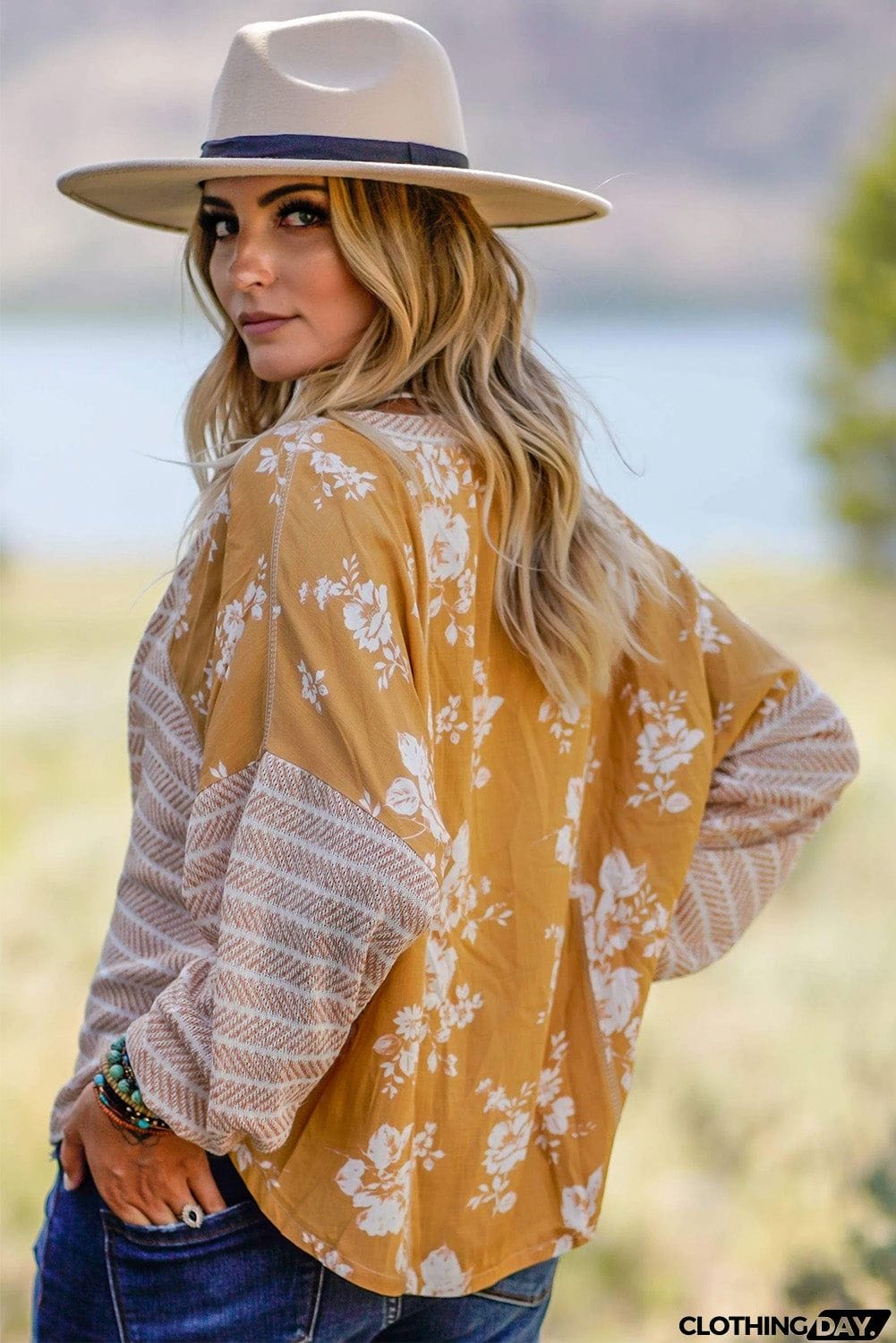 Striped Floral Splicing Lantern Sleeve Top