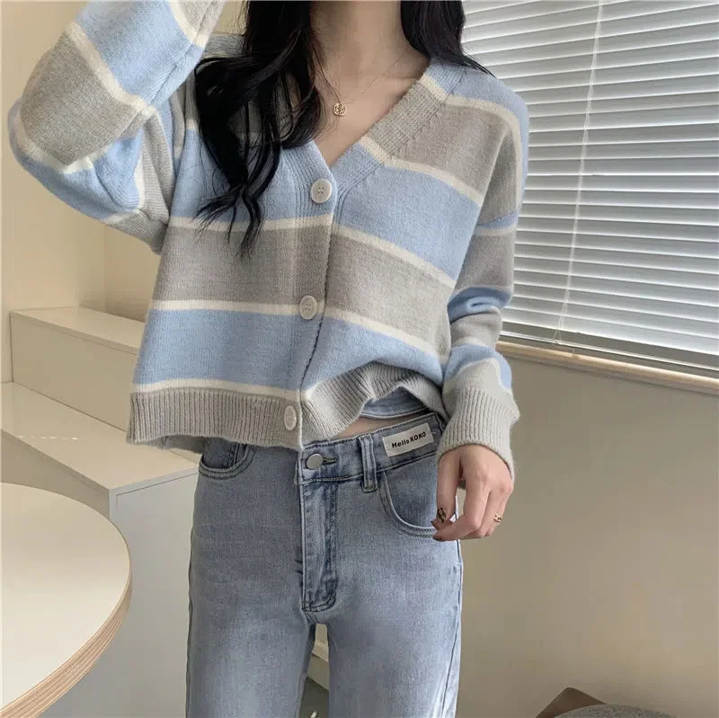 Uveng Uveng Style V-Neck Striped Knitted Cardigan Women's Autumn New Retro Loose Languile Short Sweater Coat Top