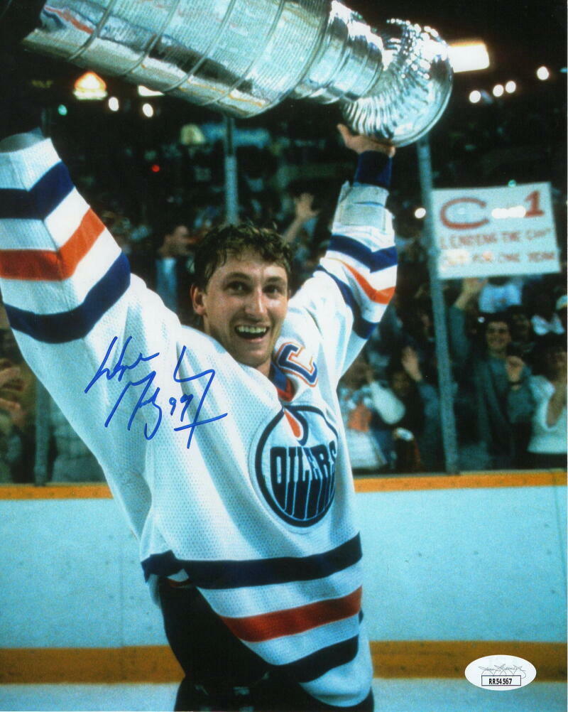 WAYNE GRETZKY SIGNED AUTOGRAPH 8X10 Photo Poster painting - THE GREAT ONE w/ STANLEY CUP! JSA