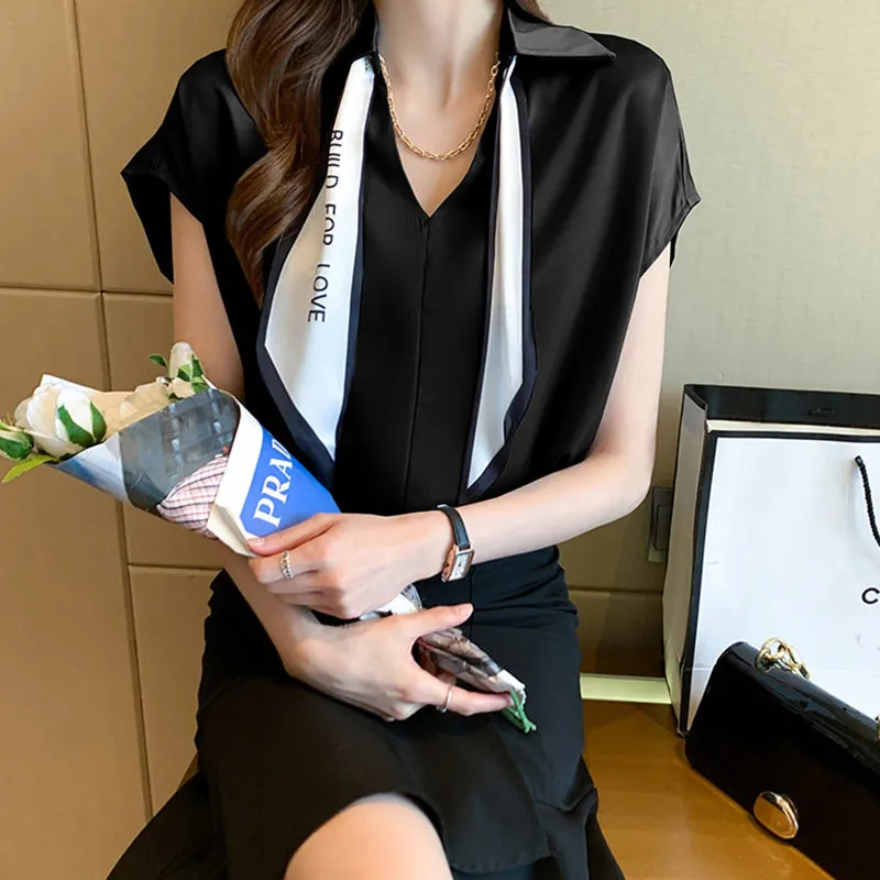 Chain Bow Tie Loose Shirt