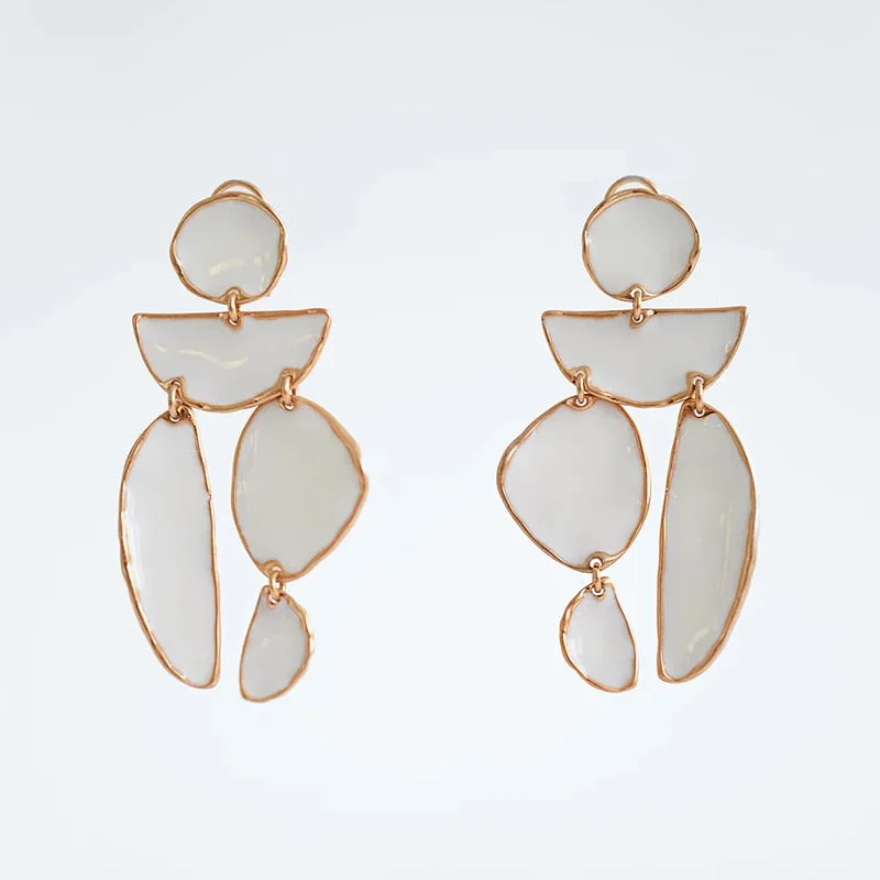 Dvacaman 2020 New Vintage Beaded Feldspar Drop Earrings for Women Boho Handmade Flower Rose Beads Tassel Earrings Dangle Jewelry