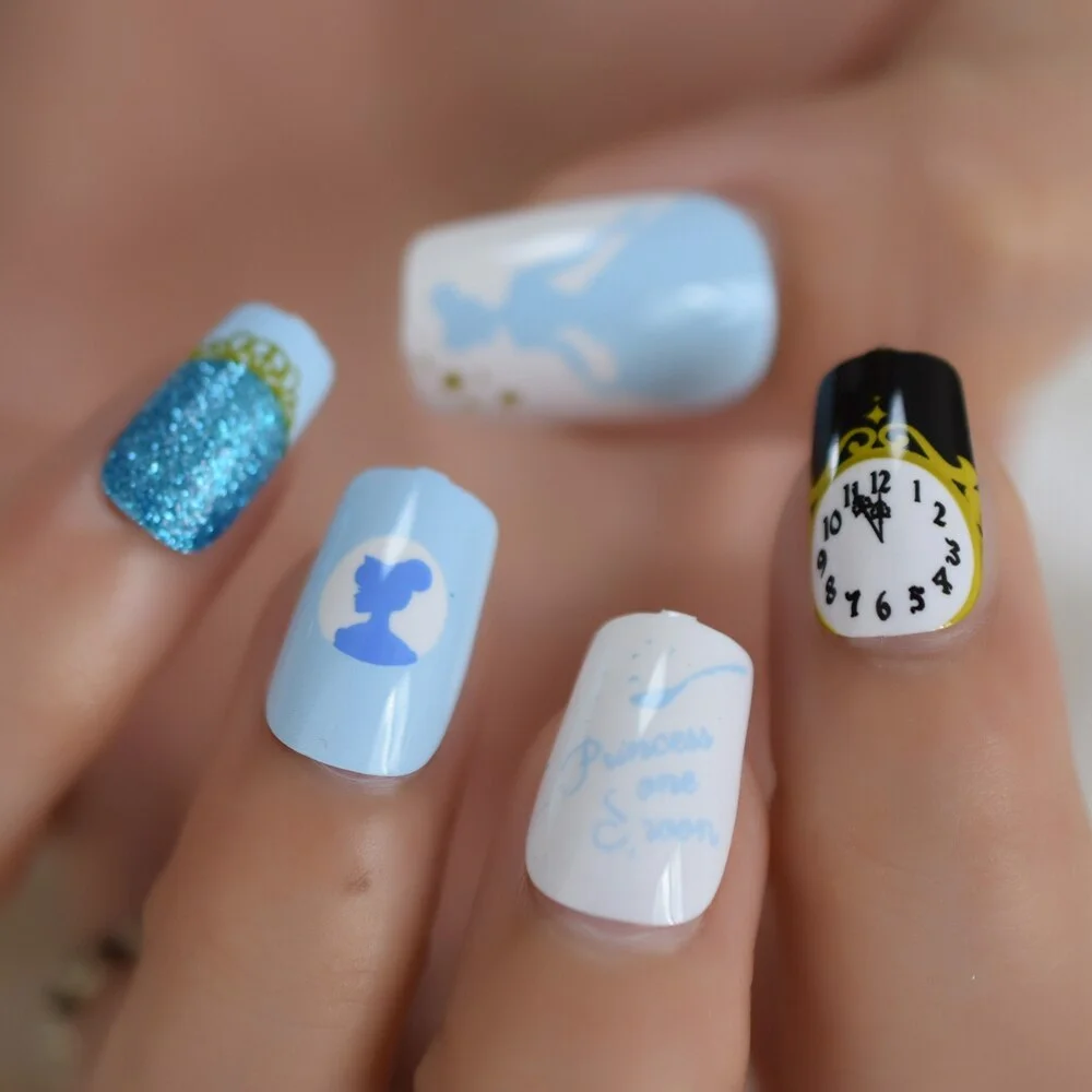 Two Hands Part Mixed Medium Long Black And White Curve Line Pre Designs Press On Nail 2021 Unique Original Nail Tips Wholesale-Nail Inspo