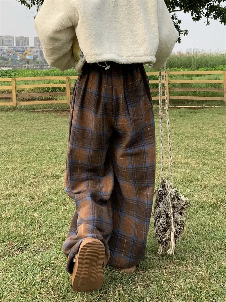Brownm Plaid Sweatpants
