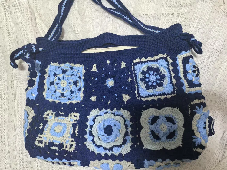 Lulusnow Handmade  Customized Bags For You 