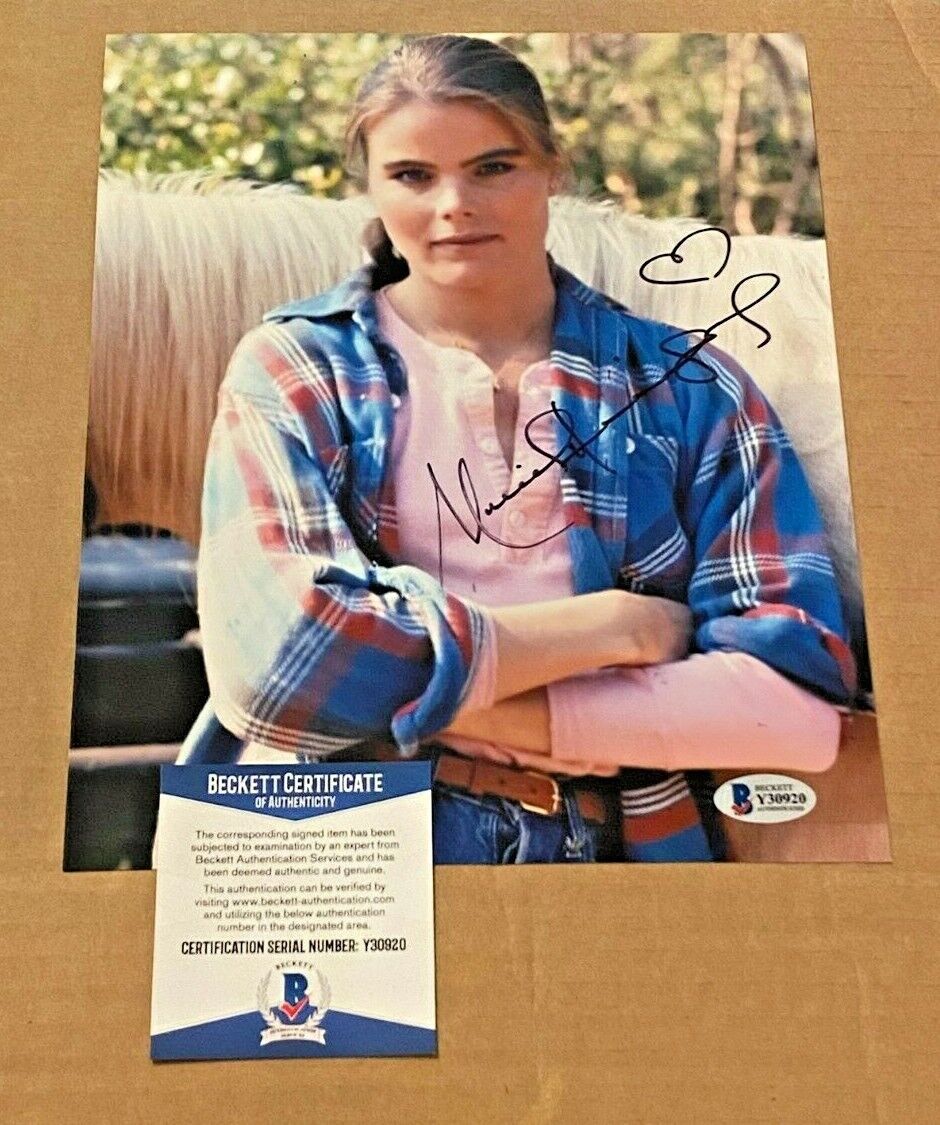 MARIEL HEMINGWAY SIGNED 8X10 Photo Poster painting BECKETT CERTIFIED