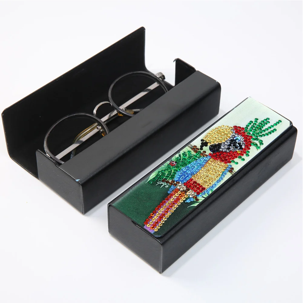 DIY Leather Diamond Painting Glasses Storage Case Mosaic Kit (Q38 Bird)