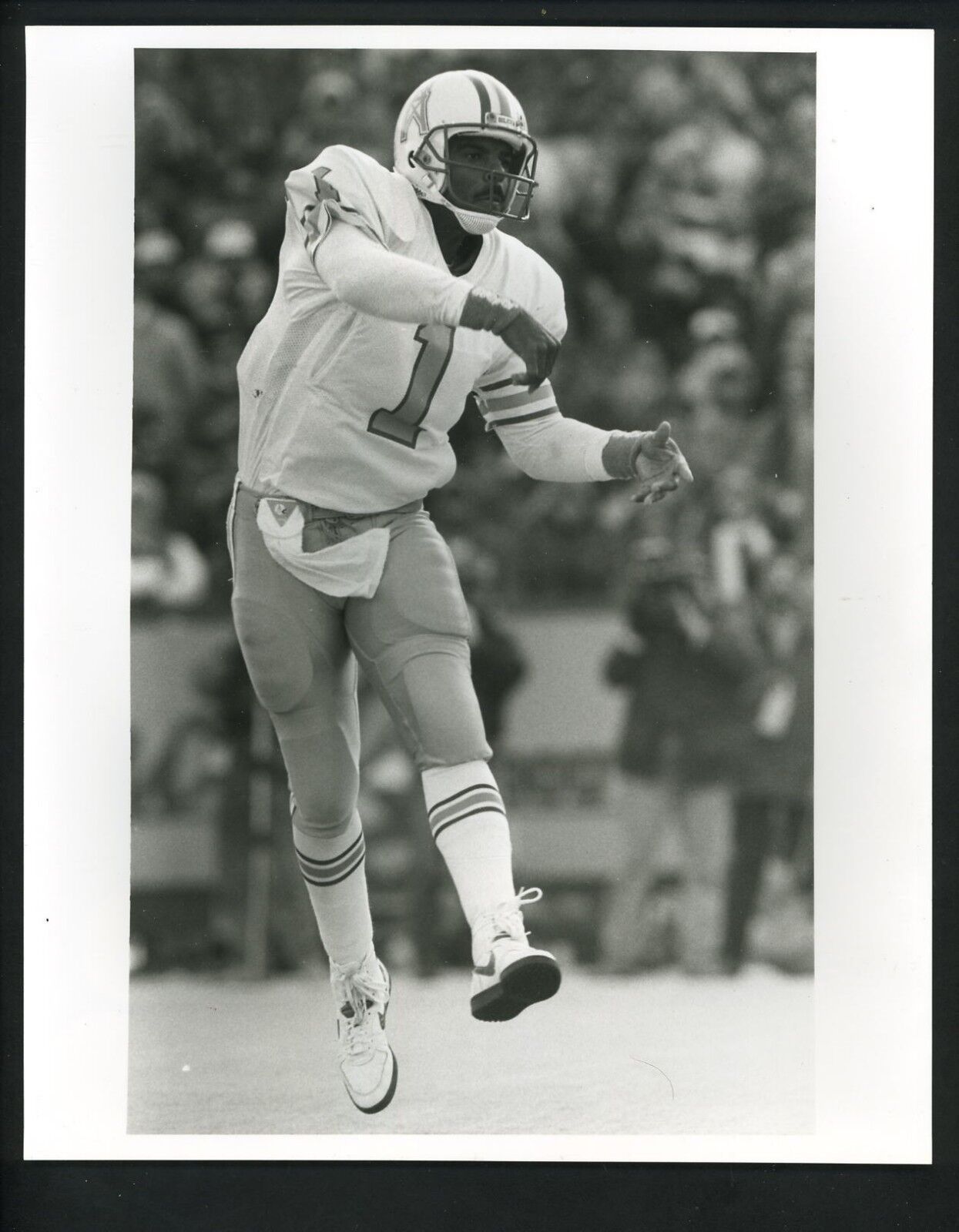 Warren Moon 1988 Press Original Photo Poster painting Houston Oilers action jump pass