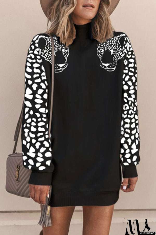 MidiSono - Turtleneck Leopard Print Sweatshirt