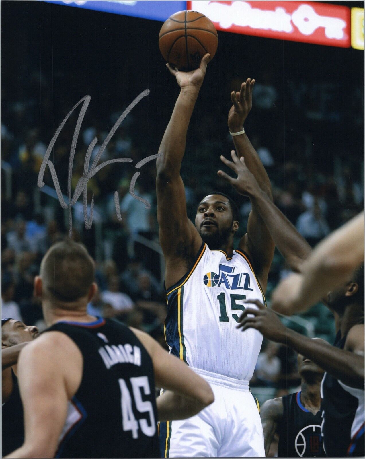 ~~ DERRICK FAVORS Authentic Hand-Signed Utah Jazz