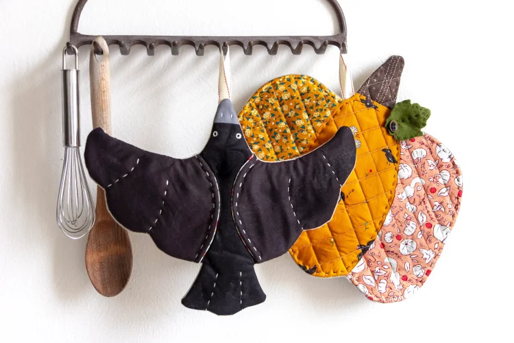 Crow and Pumpkin Placemat Templates With Instructions  