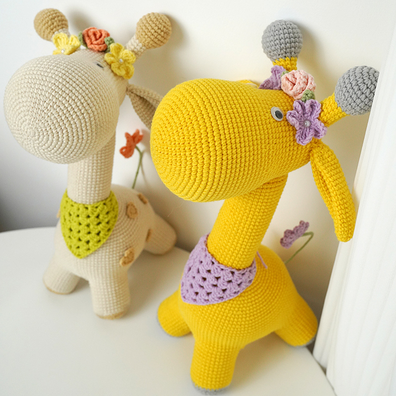 Handcraft Yarn Set: DIY Knitting Kit for Cartoon Toys - Peaceful Deer 