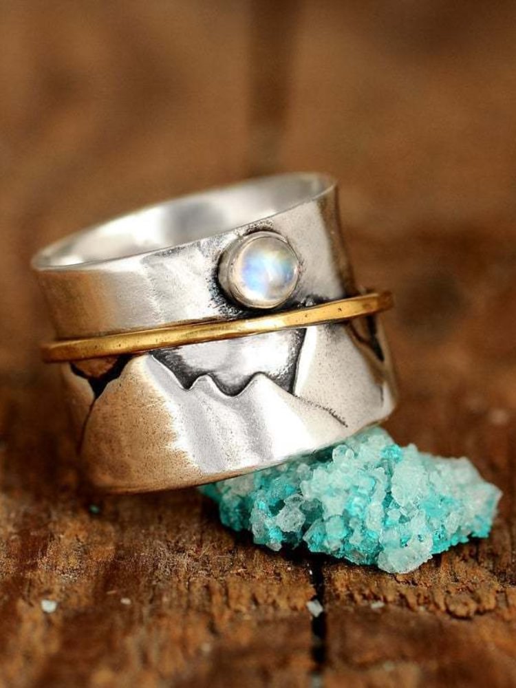 Mountains Inspired Moonstone Studded Ring