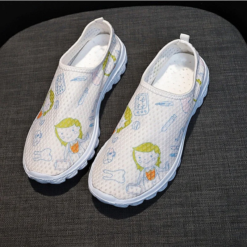 Fashion Women Flats Shoes Slip On Women Shoes Sneakers Platform Loafers Flats Shoes Women Mesh Cartoon New Female Shoe Moccasins