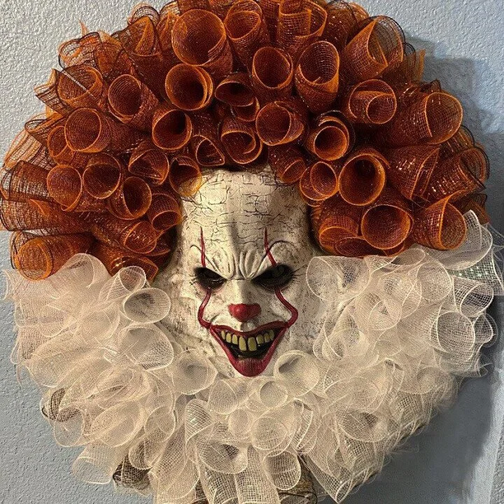 Creepy Clown Pennywise Wreath Halloween Mesh Wreaths | AvasHome