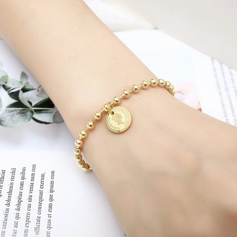 Elegant Round Heart Shape 304 Stainless Steel 18K Gold Plated Bracelets In Bulk