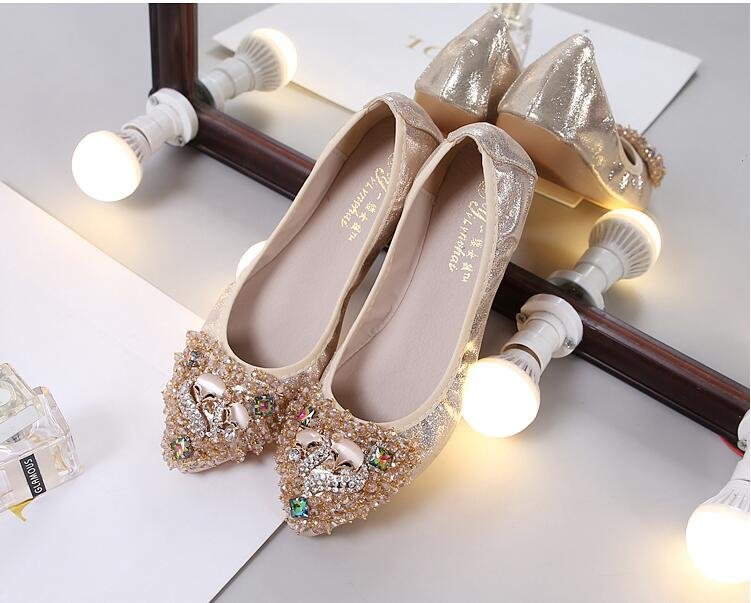 Women's Flat Gold Shoes Suitable for Wedding