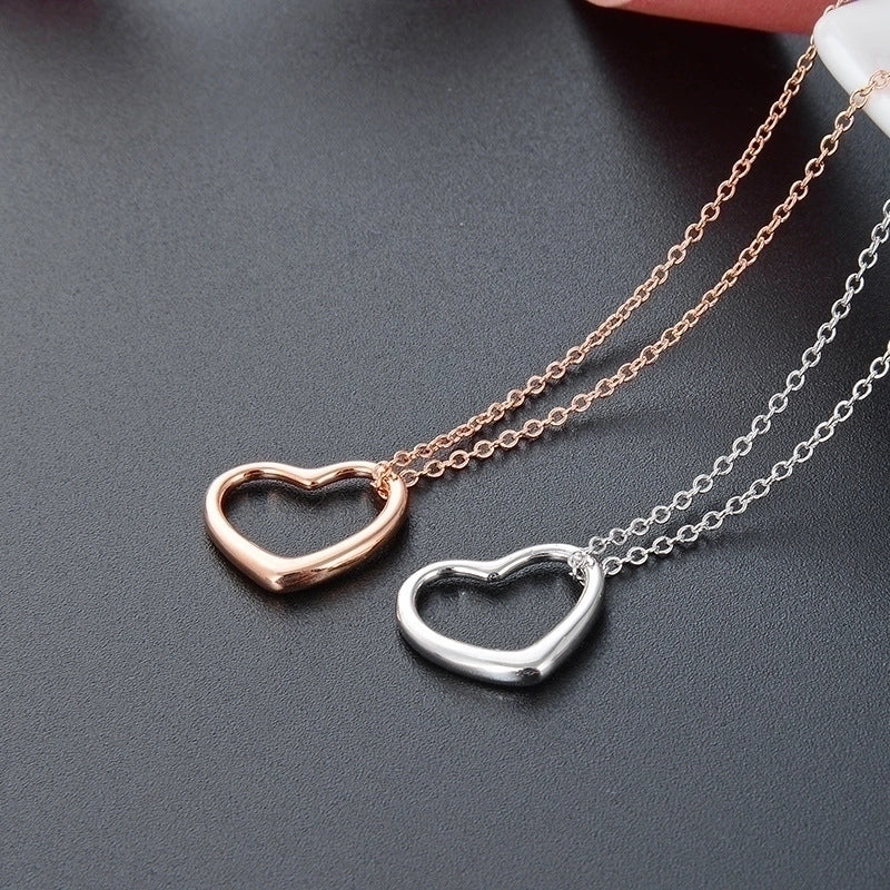 Hollow Out Big Love Silver Necklace Women’s Short Cross Clavicle Chain