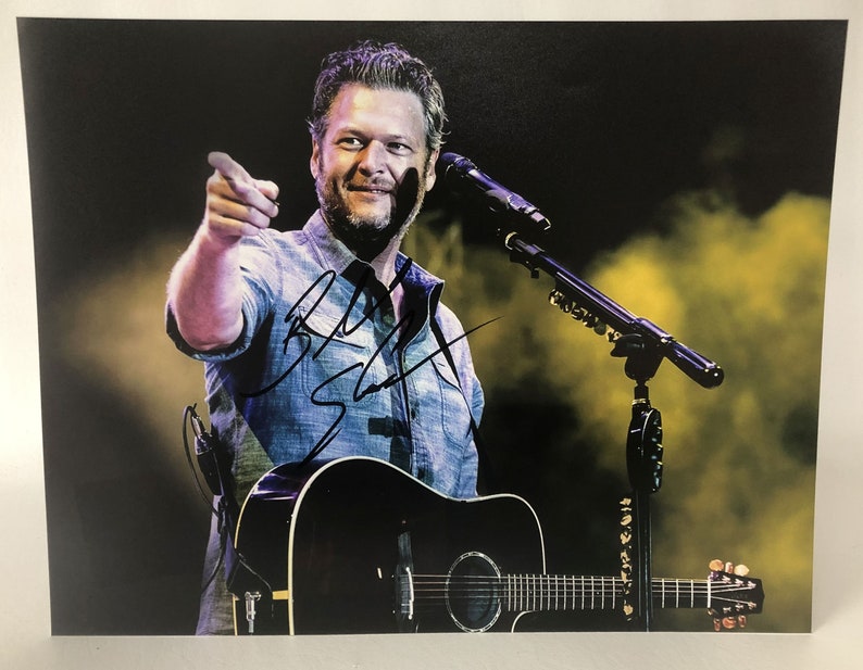 Blake Shelton Signed Autographed Glossy 11x14 Photo Poster painting - COA Matching Holograms