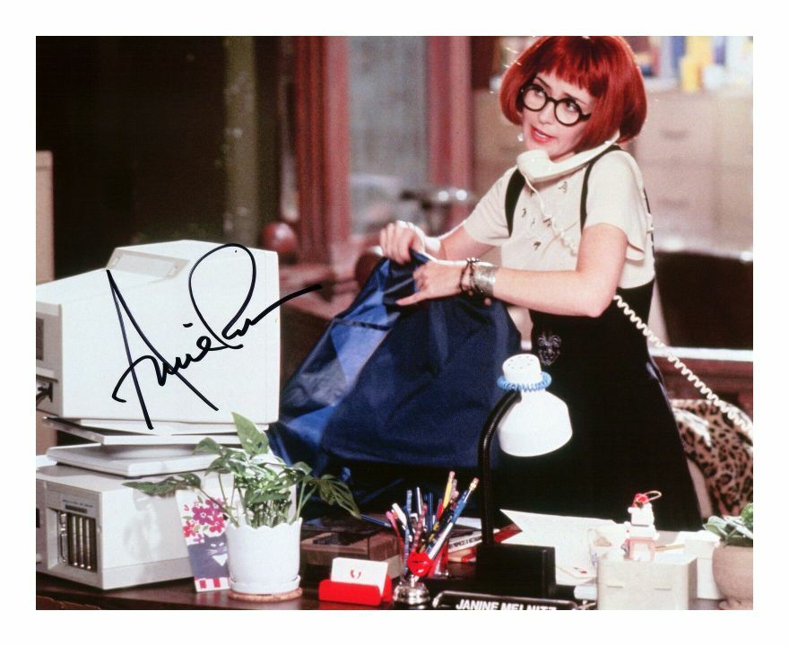 ANNIE POTTS - GHOSTBUSTERS AUTOGRAPH SIGNED PP Photo Poster painting POSTER