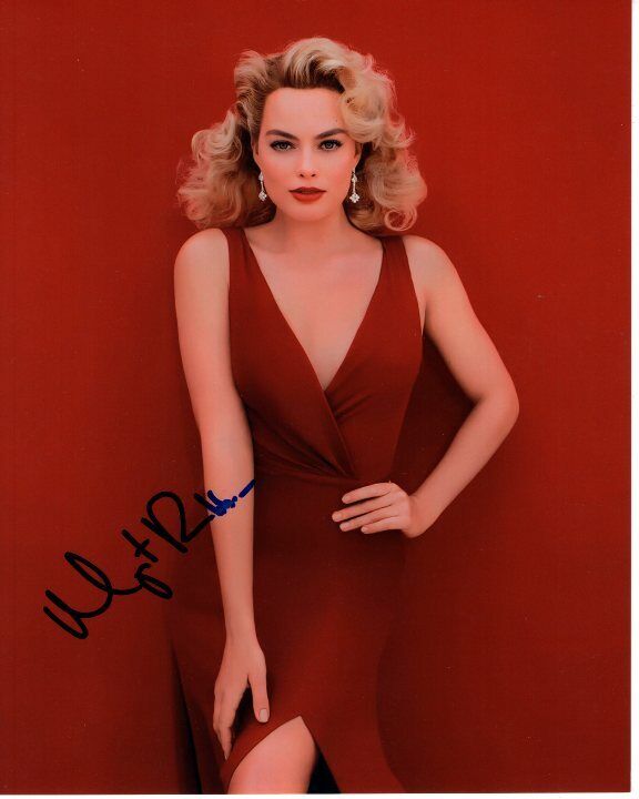 MARGOT ROBBIE signed autographed 8x10 Photo Poster painting FULL NAME